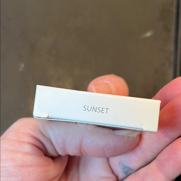 New Floss Sunset Highlighter - Picture 5 of 6